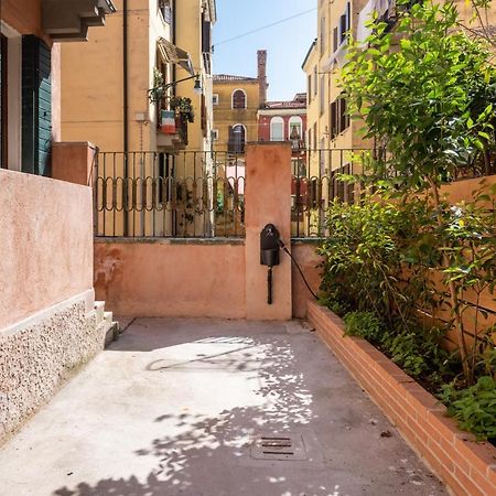 Venice Boutique Apartment Екстер'єр фото